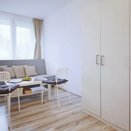 Invalidovna Apartment Prague Exterior photo